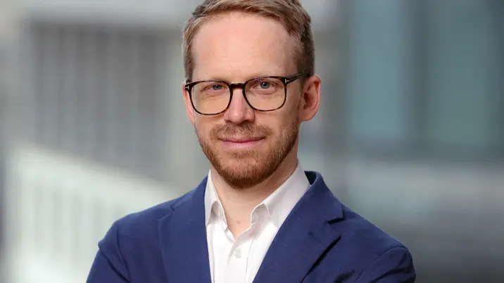 Financial Times names Aaron Kirchfeld as chief european business correspondent