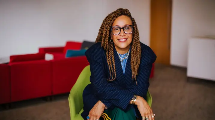 The Guardian promotes Mylene Sylvestre