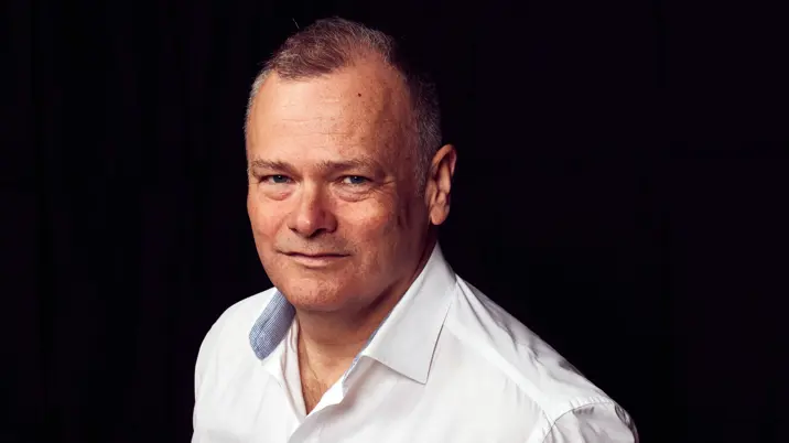 Tom Bureau announces departure