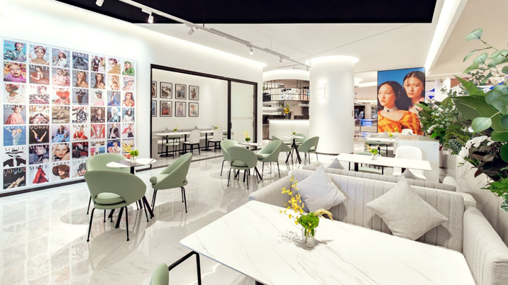 Vogue Café opens at Galeries Lafayette Shanghai